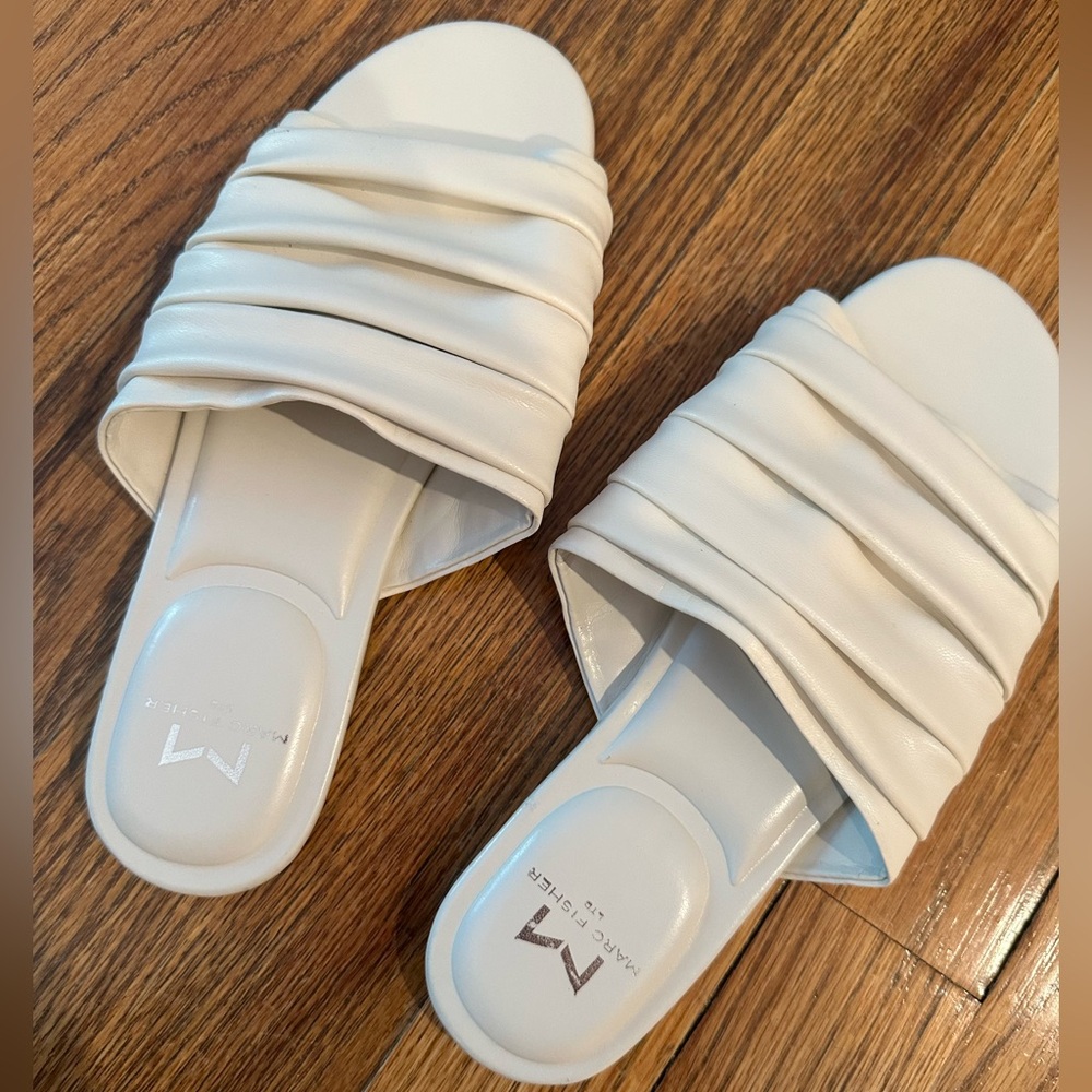 Marc Fisher Cream Odeon Slide Sandal 6
